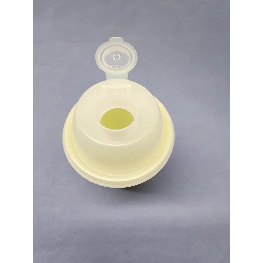Vintage Tupperware Quick Shake Yellow Blender Bottle 3 Piece 16 Oz.